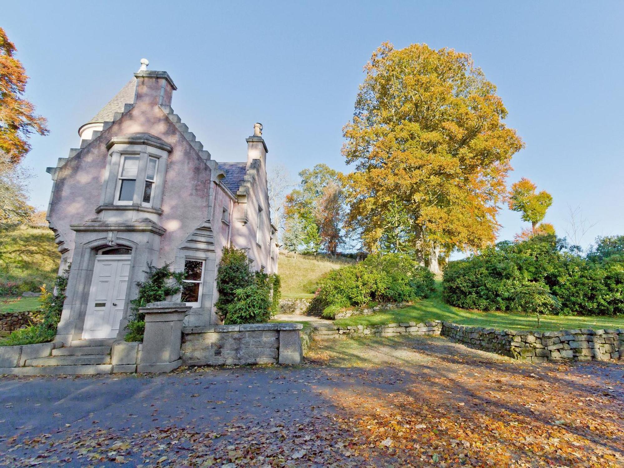 Dess Lodge Kincardine O'Neil Exteriör bild